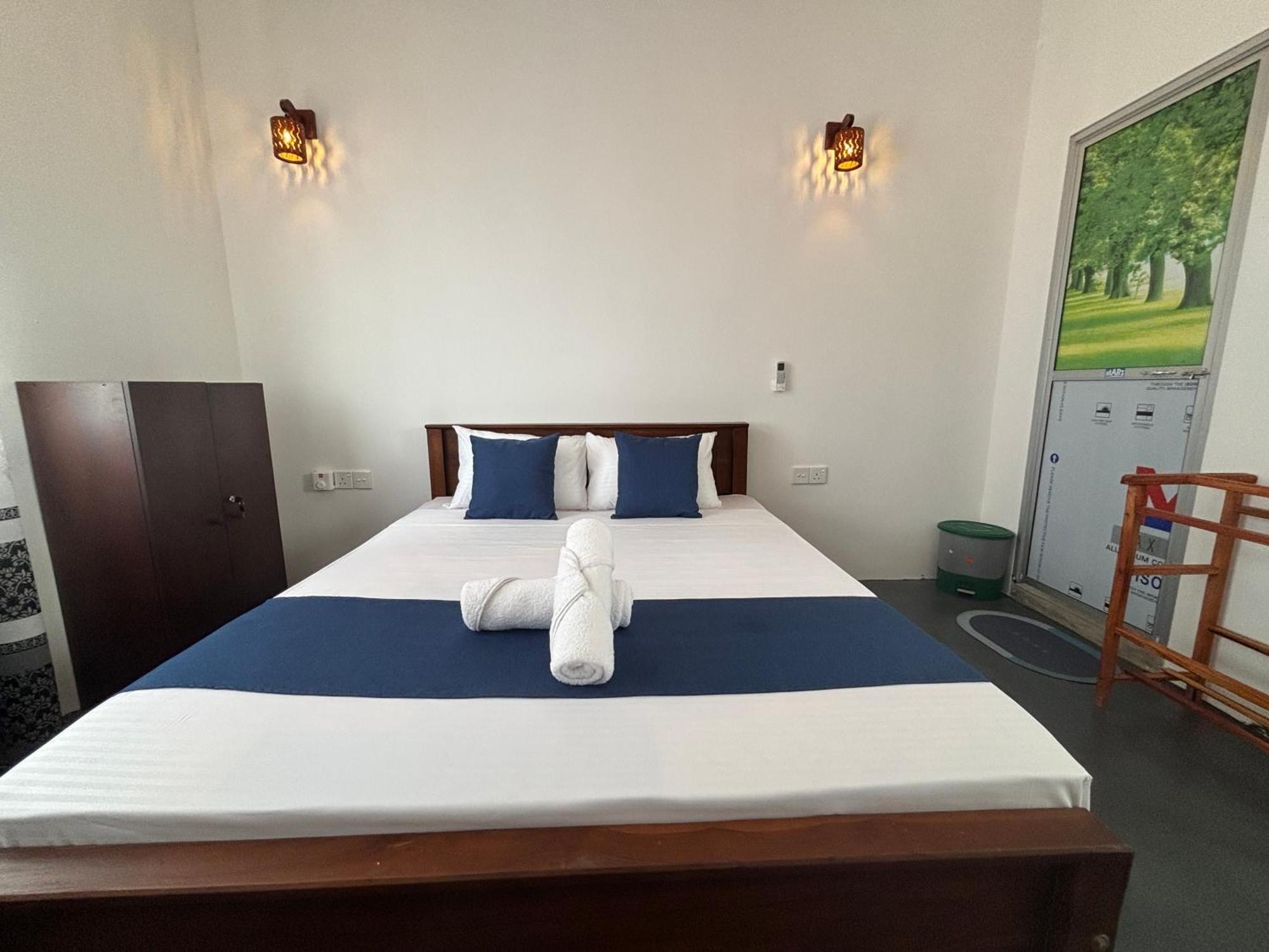 Noble Nest Hirikatiya Hotel Dikwella Kültér fotó